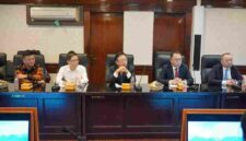 Wali Kota Medan Rico Waas menawarkan kerja sama pendidikan dan pengolahan sampah menjadi energi kepada delegasi Qingyuan, Provinsi Guangdong.