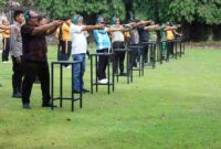 Polres Asahan menggelar lomba menembak bersama Forkopimda dalam rangka Hari Bhayangkara ke-80.