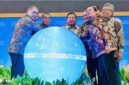 Presiden Prabowo ajak akademisi hadirkan inovasi bagi Indonesia dan apresiasi kemajuan mobil nasional saat buka KSTI 2026 di Jakarta.