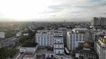 Kantor Gubernur Sumut, Jalan Pangeran Diponegoro Nomor 30 Medan.