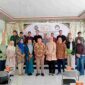 Pembina Yayasan Dharma Wanita Persatuan Provinsi Sumatera Utara (Sumut) Evi Novida Ginting menyaksikan Penandatanganan Memorandum of Understanding (MoU) antara Yayasan Dharma Wanita Persatuan Provinsi Sumatera Utara dengan Fakultas Ilmu Sosial dan Ilmu Politik (FISIPOL) Universitas Sumatera Utara (USU)  yang dilaksanakan di Aula SMP Dharma Wanita Persatuan Sumut, Jalan Dr Mansur Nomor 71 A Medan, Kamis (30/7/2026). 
