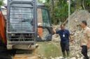 Tim Terpadu Pemprov Sumut menghentikan aktivitas tambang emas tanpa izin di Kotanopan, Mandailing Natal.