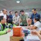 Gubernur Sumatera Utara Muhammad Bobby Afif Nasution saat meninjau kegiatan CKG yang digelar PT GoTo bersama Kementerian Kesehatan, Pemerintah Kota Medan, dan Dinas Kesehatan Provinsi Sumatera Utara di Kantor Gojek, Kompleks CBD Polonia, Kota Medan, pada Selasa (28/7/2026).