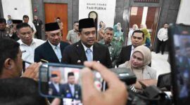 Gubernur Sumatera Utara (Sumut) Muhammad Bobby Afif Nasution menghadiri Rapat Paripurna DPRD Sumut dengan agenda Lanjutan Pengambilan Keputusan Bersama antara DPRD Sumut dengan Gubernur Sumut terhadap Ranperda tentang Pertanggungjawaban Pelaksanaan APBD Provinsi Sumatera Utara Tahun Anggaran 2025 di Ruang Sidang Paripurna DPRD Sumut Jalan Imam Bonjol Medan, Kamis (30/7/2026).