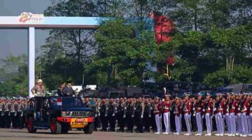 Presiden Prabowo Subianto memimpin Upacara Peringatan ke-80 Hari Bhayangkara Tahun 2026 di Lapangan Satuan Latihan Korbrimob, Cikeas, Kabupaten Bogor, pada Rabu, 1 Juli 2026. Foto: BPMI Setpres