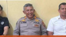 AKP. Verry Purba, Kasi Humas Polres Simalungun (tengah)