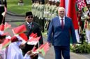 Presiden Prabowo Subianto menyambut kedatangan Presiden Republik Belarus Aleksandr Lukashenko dalam rangka kunjungan kenegaraan di Istana Merdeka, Jakarta, pada Kamis, 2 Juli 2026. Foto: BPMI Setpres