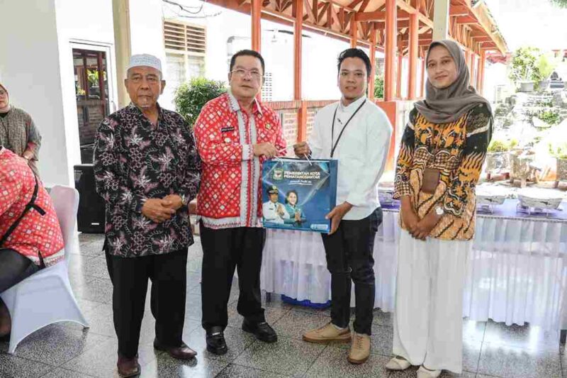 Wali Kota Pematangsiantar Wesly Silalahi menerima tim SETARA Institute.
