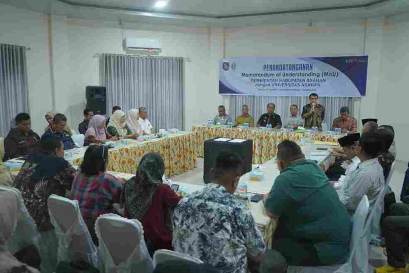 Universitas Asahan dan Pemkab Asahan menandatangani MoU untuk memperkuat Tri Dharma Perguruan Tinggi