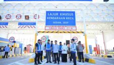 Wapres Gibran meninjau pembangunan Tol Prosiwangi yang telah mencapai 100 persen.