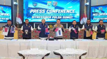 Ditressiber Polda Sumut mengungkap sindikat penipuan lelang mobil online. Empat tersangka ditangkap setelah korban.