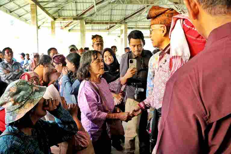 Kunjungan Bupati Simalungun Anton Achmad Saragih.