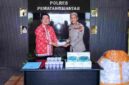 Pemko Pematangsiantar menyerahkan 1.000 alat tes urine kepada Polres Pematangsiantar.