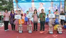 Ketua Dekranasda Pematangsiantar Ny Liswati Wesly Silalahi menutup UMKM Siantar Expo 2026 dan mendorong UMKM naik kelas melalui perluasan pasar serta kolaborasi.