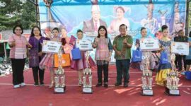 Ketua Dekranasda Pematangsiantar Ny Liswati Wesly Silalahi menutup UMKM Siantar Expo 2026 dan mendorong UMKM naik kelas melalui perluasan pasar serta kolaborasi.