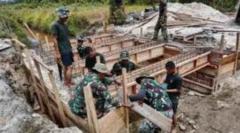 Kodim 0109 Aceh Singkil bersama Yon TP 957/LU mempercepat pembangunan jembatan beton di Singkil Utara.