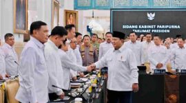Presiden Prabowo Subianto menyampaikan taklimat pada Sidang Kabinet Paripurna (SKP) yang digelar di Istana Negara, Jakarta pada Senin, 20 Juli 2026.