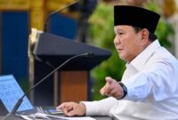 Presiden Prabowo Subianto menyampaikan taklimat pada Sidang Kabinet Paripurna (SKP) yang digelar di Istana Negara, Jakarta pada Senin, 20 Juli 2026. Foto: BPMI Setpres