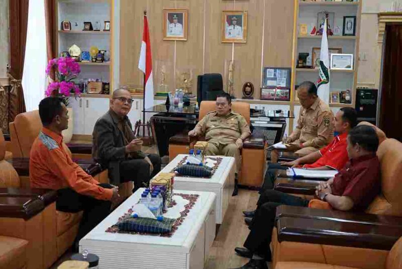 Wali Kota Pematangsiantar Wesly Silalahi menerima audiensi DPC API untuk memperkuat sinergi, toleransi, serta perhatian terhadap pendidikan keagamaan.