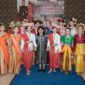 Ketua Dekranasda Pematangsiantar membuka Lomba Fashion Show Pakaian Adat Simalungun tingkat SMP.