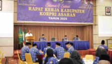 Bupati Asahan membuka Rakerkab KORPRI 2026 di Medan.