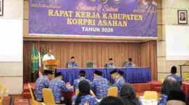 Bupati Asahan membuka Rakerkab KORPRI 2026 di Medan.