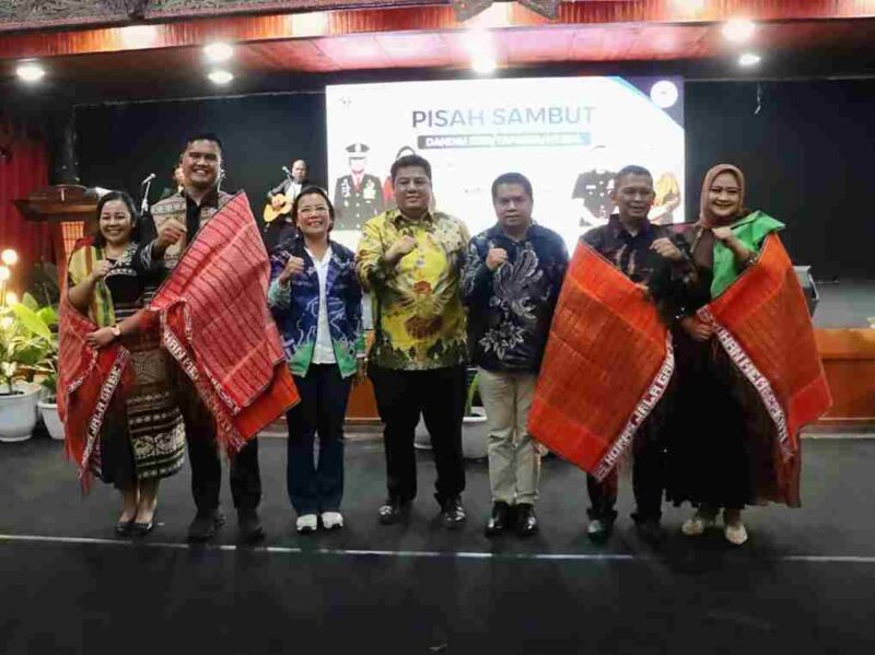 Bupati Samosir menghadiri pisah sambut Dandim 0210/Tapanuli Utara.