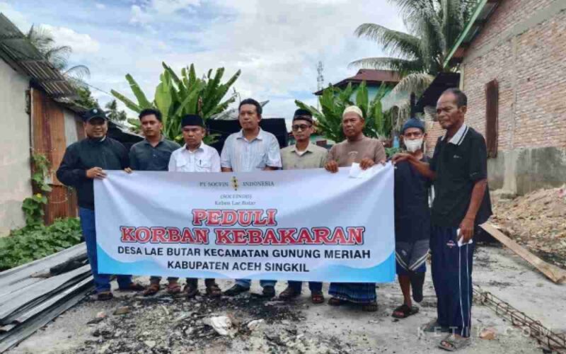 PT Socfindo Kebun Lae Butar menyalurkan bantuan CSR kepada empat keluarga korban kebakaran di Aceh Singkil.