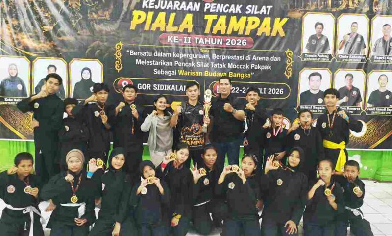 Sanggar Moccak Pakpak Aceh Singkil meraih Juara Umum Piala TAMPAK II 2026 dengan 24 medali, terdiri dari 15 emas, 5 perak, dan 4 perunggu.