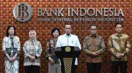 Menteri Sekretaris Negara, Prasetyo Hadi menyampaikan keterangan pers di Gedung Bank Indonesia, Jakarta, pada Senin, 27 Juli 2026. Foto: BPMI Setpres.