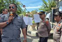 Ketua PJS Sibolga-Tapteng menegaskan kebebasan pers adalah hak konstitusional saat aksi damai terkait dugaan penghalangan tugas wartawan di Sibolga.