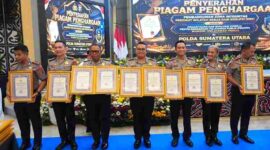 Polres Simalungun meraih dua penghargaan dari Kapolri atas predikat Pelayanan Prima dan Wilayah Bebas dari Korupsi berdasarkan evaluasi kinerja 2025.