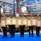 Polres Simalungun meraih dua penghargaan dari Kapolri atas predikat Pelayanan Prima dan Wilayah Bebas dari Korupsi berdasarkan evaluasi kinerja 2025.