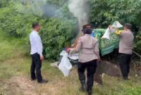 Polsek Binjai menggerebek barak yang diduga menjadi lokasi penyalahgunaan narkotika di Tandem Hilir.