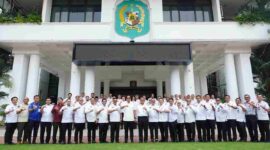 Salah satu rangkaian acara pelepasan purna tugas Sekretaris Daerah (Sekda) Kota Medan, Wiriya Alrahman, yang berlangsung di lobi Kantor Wali Kota Medan pada Rabu (29/7/2026).