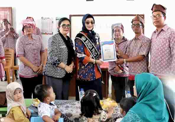 TK Negeri Pembina Kecamatan Sidamanik, yang diresmikan oleh Bunda Pendidikan Anak Usia Dini (PAUD) Kabupaten Simalungun, Ny. Hj. Darmawati Anton Achmad Saragih, pada Kamis (30/7/2026) di Kecamatan Sidamanik, Kabupaten Simalungun, Sumatera Utara.