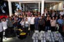 Gubernur Sumatera Utara (Sumut) Bobby Nasution di dampingi sejumlah OPD, Bupati Nias Utara Amizaro Waruwu,  dan aggota DPRD Sumut berdialog serta menyerahkan Kultivator dan Bibit cabai, dengan masyarakat Lauru Fadoro, Kabupaten Nias Utara, Jumat (7/8/2026)