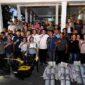 Gubernur Sumatera Utara (Sumut) Bobby Nasution di dampingi sejumlah OPD, Bupati Nias Utara Amizaro Waruwu,  dan aggota DPRD Sumut berdialog serta menyerahkan Kultivator dan Bibit cabai, dengan masyarakat Lauru Fadoro, Kabupaten Nias Utara, Jumat (7/8/2026)