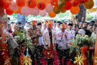 Gubernur Sumatera Utara (Sumut) Bobby Afif Nasution, di damping sejumah OPD bersama Presiden PKS Al Muzzammil Yusuf beserta seluruh kader PKS meresmikan Kantor DPTW PKS Sumatera Utara, di Kantor DPTW PKS Sumut Jalan Kenanga Raya, Tanjung Sari Kecamatan Medan Selayang, Medan, Minggu (30/8/2026)
