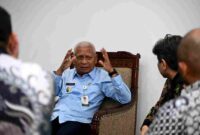 Wakil Gubernur Sumatera Utara (Sumut) Surya didampingi sejumlah Pimpinan Organisasi Perangkat Daerah (OPD) menerima audiensi Direktur Utama PT Indonesia Asahan Akumunium (INALUM) Melati Sarnita beserta jajarannya di ruang kerja Wakil Gubernur Sumut, lantai 9 Kantor Gubernur Sumut, Jalan Diponegoro nomor 30, Medan, Selasa (4/8/20206).