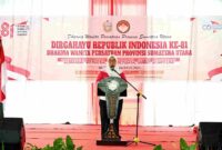 Penasihat Dharma Wanita Persatuan (DWP) Sumatera Utara (Sumut) Titiek Sugiharti membuka Kegiatan Perlombaan HUT ke-81 Kemerdekaan RI yang diselenggarakan oleh Dharma Wanita Persatuan (DWP) Sumut di Halaman Belakang Kantor Gubernur Sumut, Selasa (18/8/2026).
