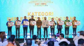 Gubernur Sumut Muhammad Bobby Afif Nasution menerima penghargaan pada acara Apresiasi Pemerintah Daerah 2026 Batch II, yang digelar di Batam, Kepulauan Riau, Rabu (12/8/2026).