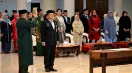 Gubernur Sumatera Utara (Sumut) Muhammad Bobby Afif Nasution melantik Timur Tumanggor sebagai Penjabat (Pj) Sekretaris Daerah Provinsi (Sekdaprov) Sumut di Aula Rajainal Siregar (RIS), Kantor Gubernur Sumut, Jalan Pangeran Diponegoro Nomor 30 Medan, Jumat (14/8/2026).