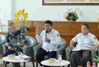 Pemerintah Provinsi Sumatera Utara (Sumut) melalui Dinas Kepemudaaan dan Olahraga bersama Komite Olahraga Nasional Indonesia (KONI) Sumut melakukan Konferensi Pers terkait industri olahraga sebagai Badan Layanan Umum Daerah (BLUD). Kegiatan yang difasilitasi Dinas Kominfo Sumut ini berlangsung di Lobby Dekranasda Lantai 1 Kantor Gubernur Sumut Jalan Diponengoro Kota Medan, Rabu (27/8/2026).