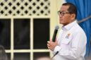 Ketua Umum Gabungan Pelaksana Konstruksi Nasional Indonesia (Gapensi), Andi Rukman N. Karumpa menyampaikan laporannya saat pertemuan Presiden Prabowo Subianto dengan para pengusaha Kamar Dagang dan Industri (Kadin) Indonesia pusat dan daerah di Istana Negara, Jakarta, pada Jumat, 31 Juli 2026.