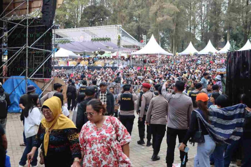 Suasana Festival Bunga dan Buah Karo 2026. (Foto: Ist)