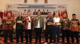 Foto bersama usai Rapat Kerja (Raker) DPRD Kota Medan dalam rangka penyusunan program kerja tahun 2027 di The Hill Hotel Resort Sibolangit, Minggu (2/8/2026).