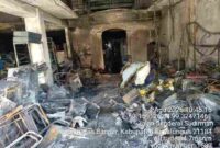 peristiwa kebakaran yang menghanguskan dua unit rumah toko (ruko) di Jalan S.M. Raja, Kelurahan Perdagangan I, Kecamatan Bandar, Kabupaten Simalungun, pada Selasa (4/8/2026).