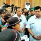 Bupati Simalungun Anton Achmad Saragih melepas 38 anggota Pramuka mengikuti Jamnas XII 2026 di Cibubur.