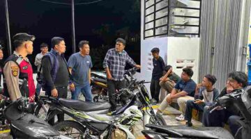 Tim Resmob Polres Simalungun tetap menggelar patroli KRYD meski hujan.